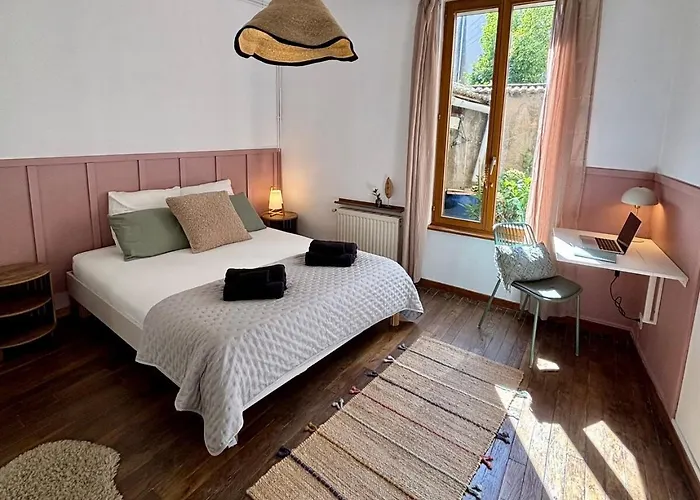 L'escapade Mussipontaine Понт-а-Муссон